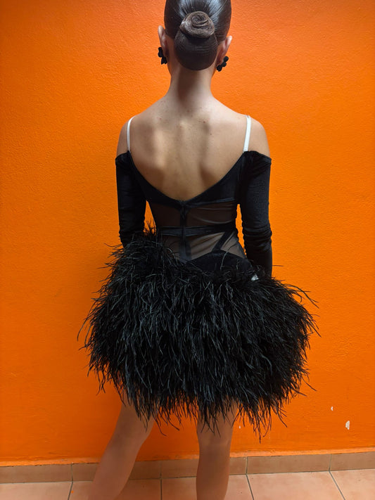 Siyah Tüylü Dans Kostümü