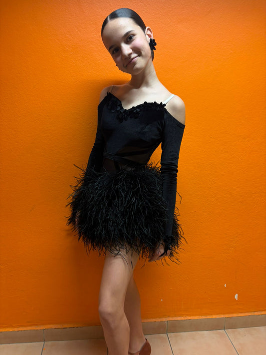 Siyah Tüylü Dans Kostümü