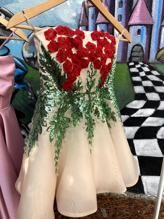 Çiçek Aplikeli Elbise