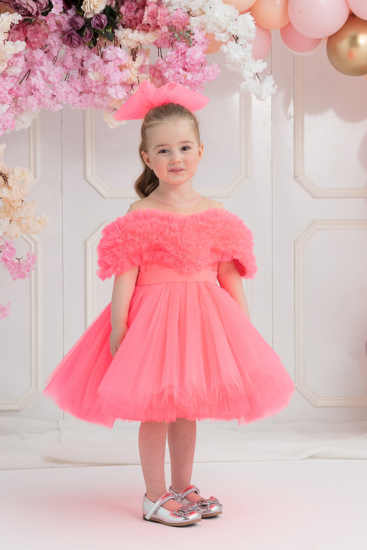 Fırfırlı Kalp Yaka Elbise