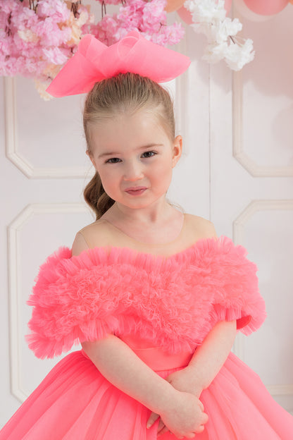 Fırfırlı Kalp Yaka Elbise