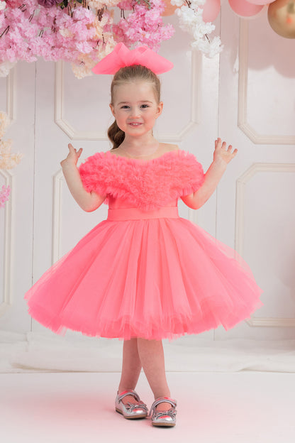 Fırfırlı Kalp Yaka Elbise